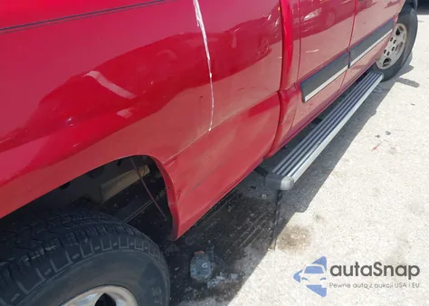 2004 Chevrolet Silverado 1500 Ls z USA, uszkodzony, nr VIN 2GCEC19V841124061